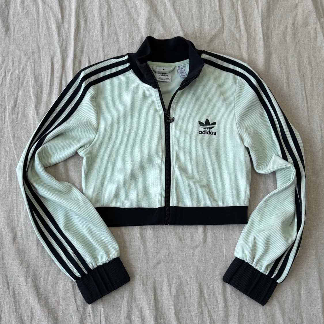 아디다스 우먼 크롭 코듀로이 트랙탑 S 상품이미지1