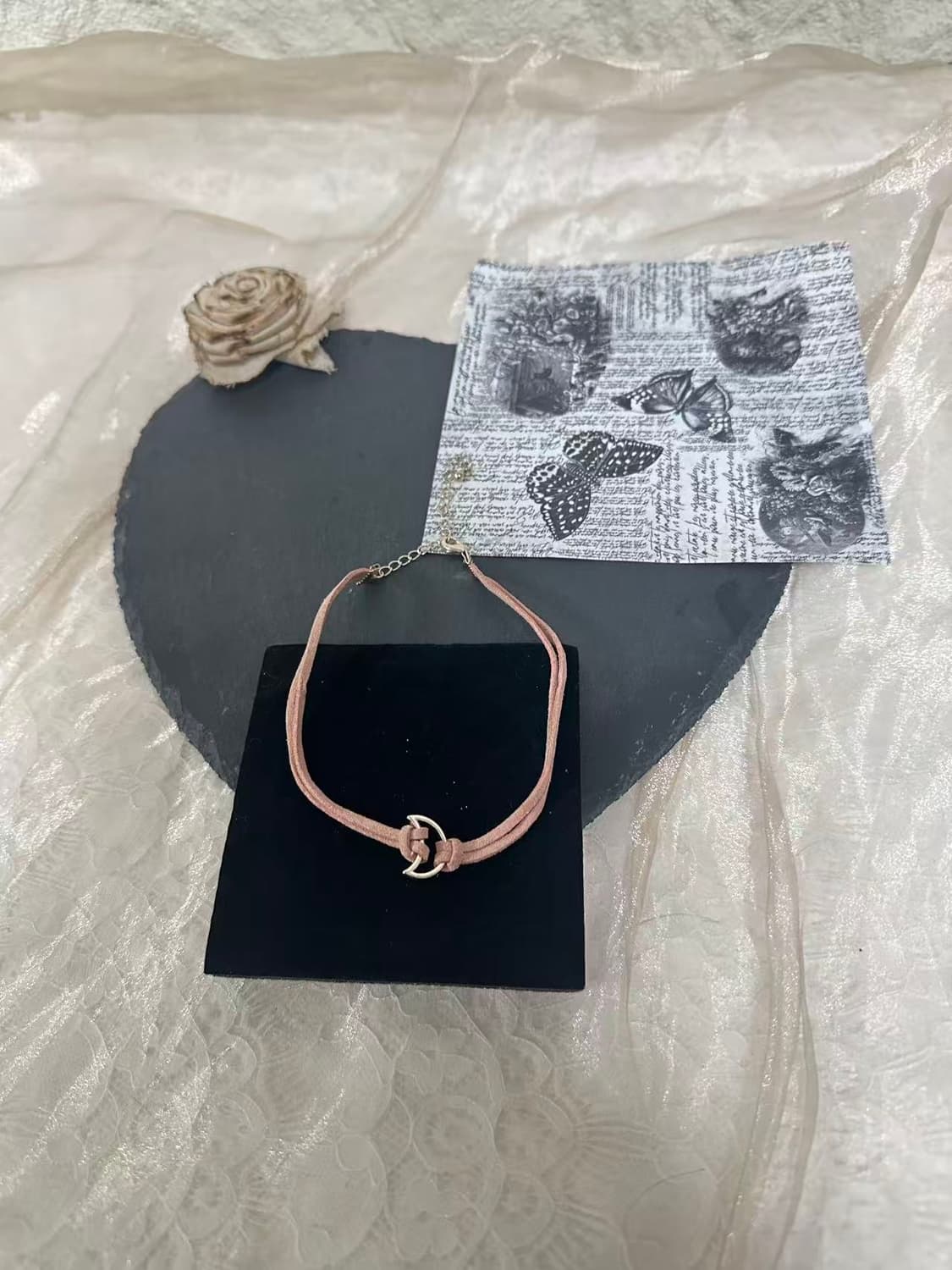 빈티지  달 스웨이드 초커 목걸이 상품이미지2