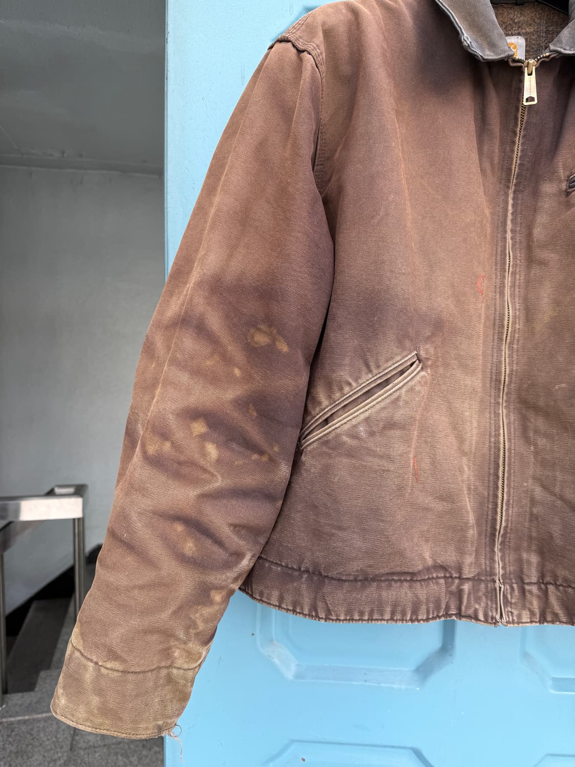 (2XL) 칼하트 디트로이트 자켓 J97 DKB 하드 페이딩 상품이미지2