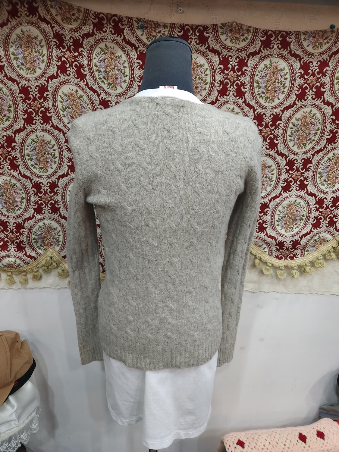 폴로 랄프로렌 블랙 램스울 그레이 꽈배기 니트
​
 상품이미지7