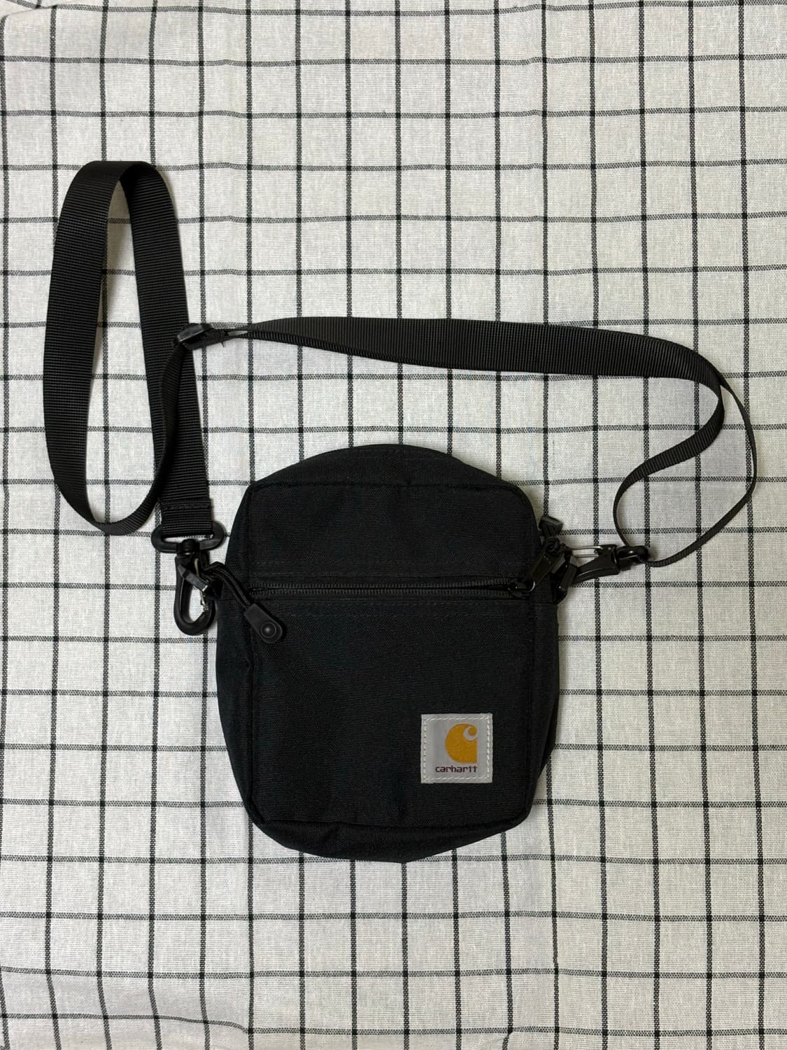 칼하트 크로스백 상품이미지1