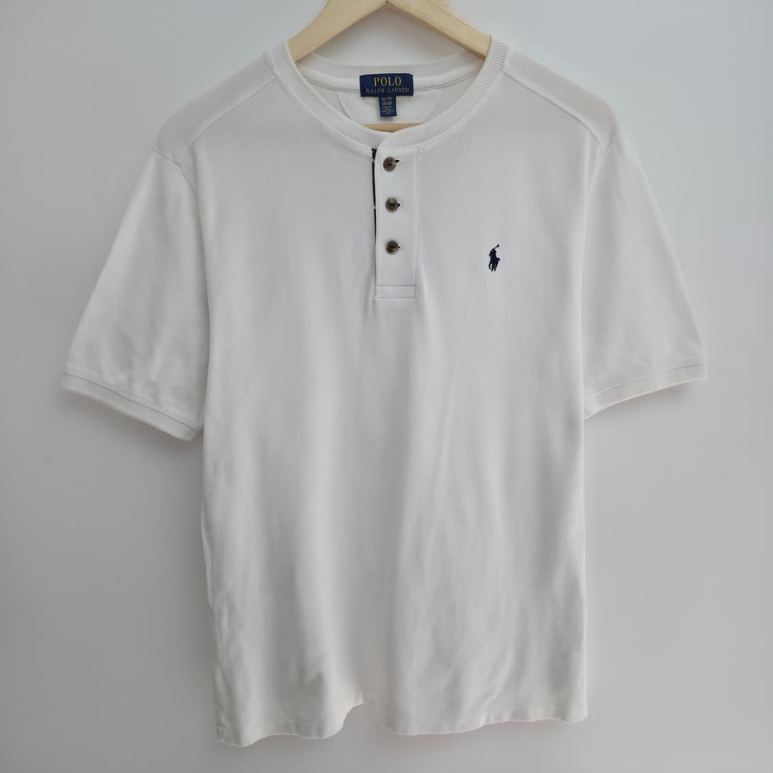 [M] 폴로 랄프로렌 헨리넥 반팔티 화이트 상품이미지1