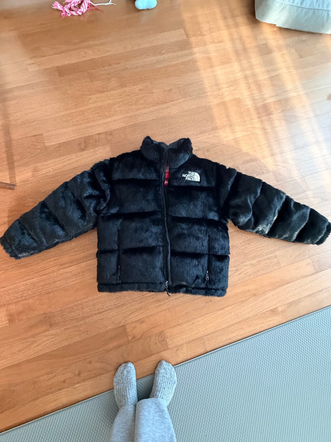 슈프림 x 노스페이스 포우 퍼 눕시 자켓 블랙 - 20FW 상품이미지4