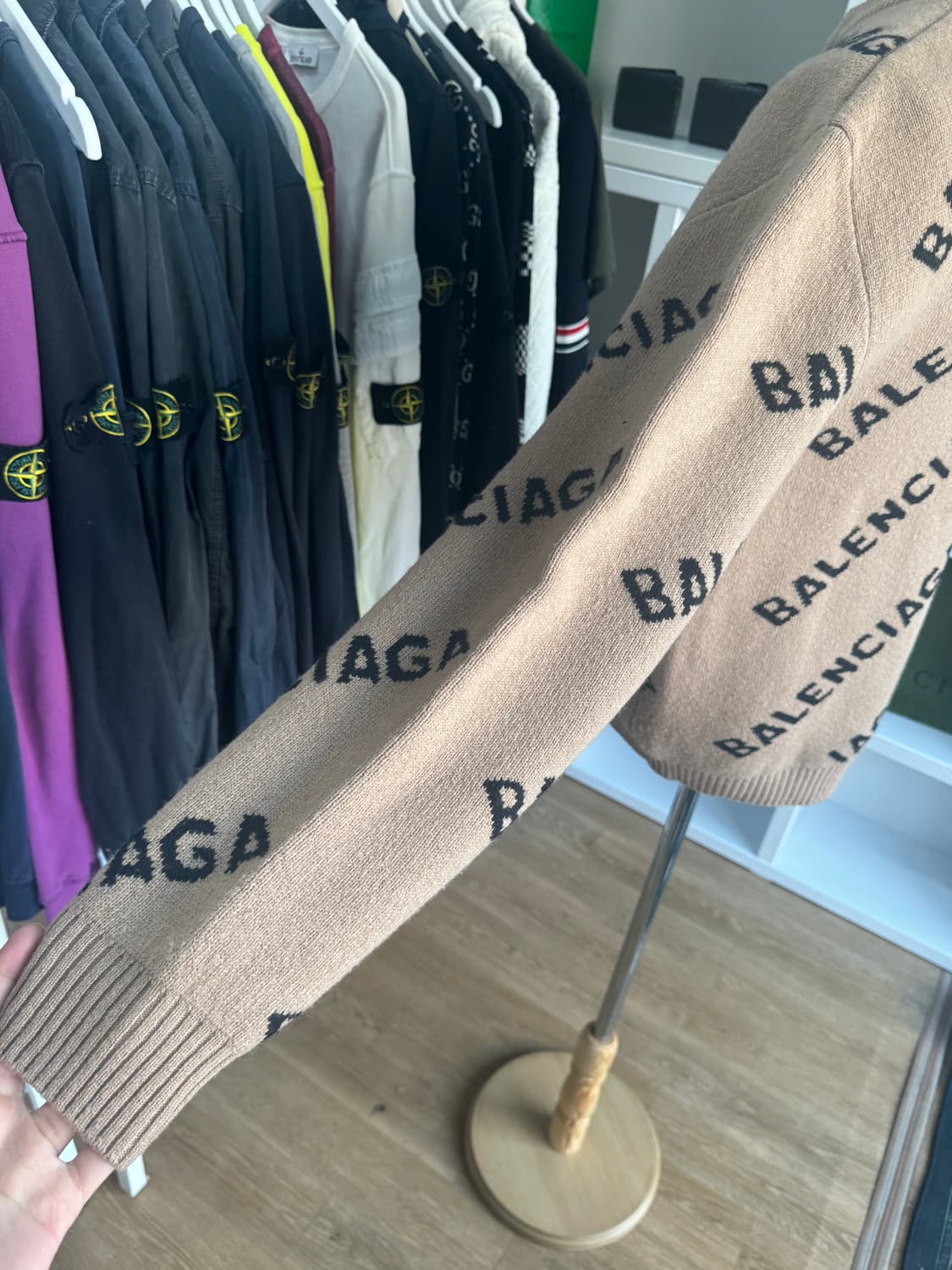 [정품/L] 발렌시아가 멀티로고 니트 L 상품이미지3