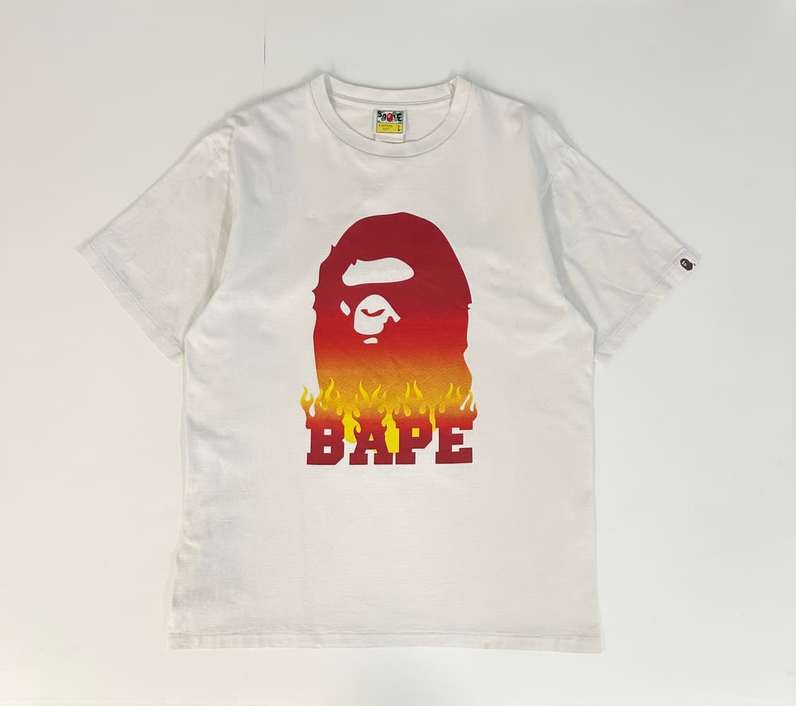 BAPE 베이프 플레임 화이트 반팔 (L) 상품이미지2