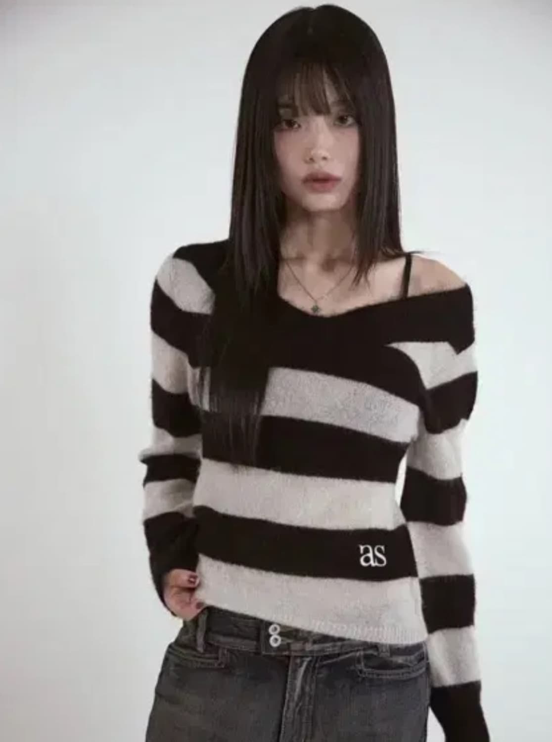애즈온 포니 스트라이프 니트 블랙 상품이미지1
