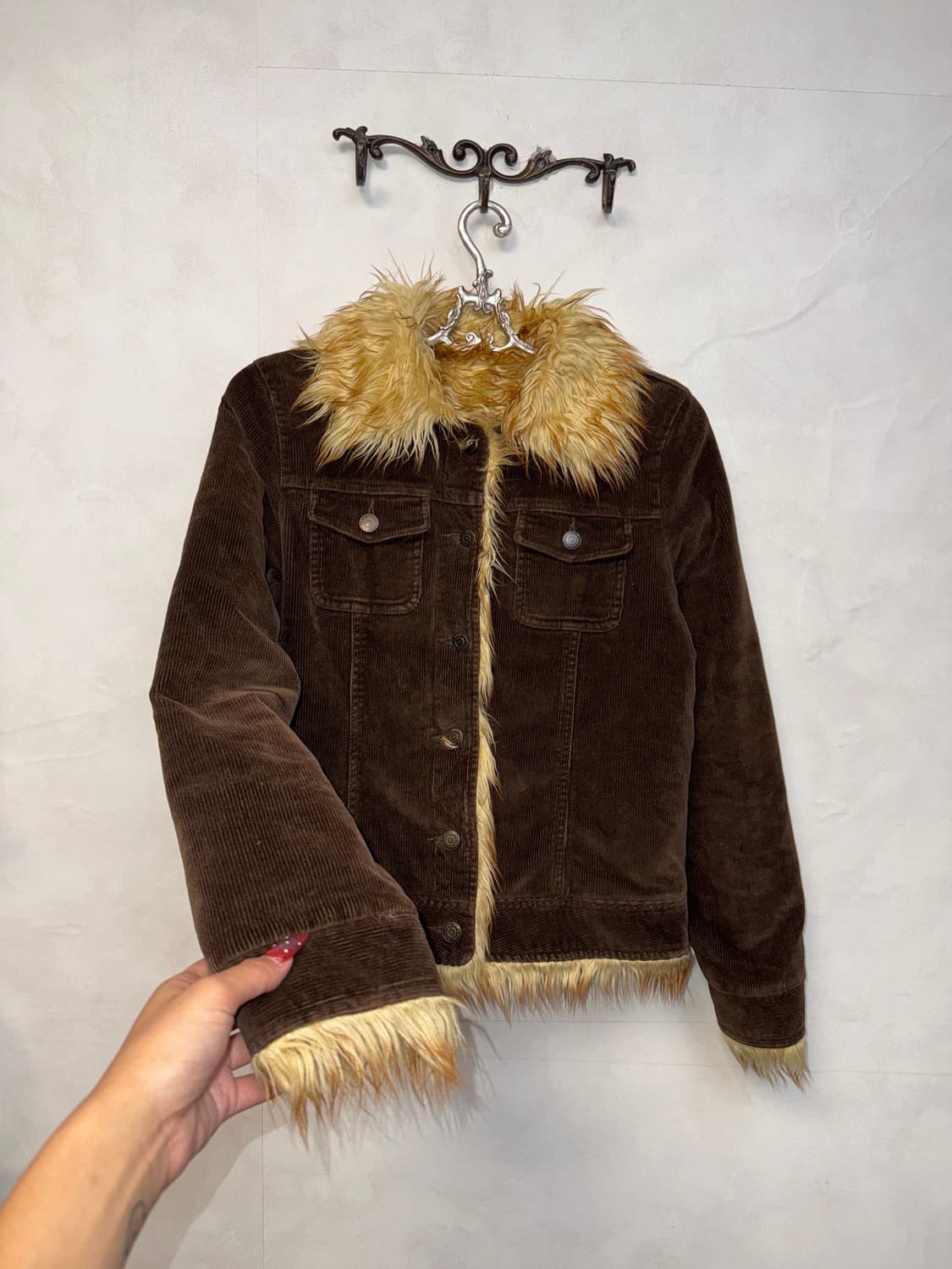 Brown corduroy fur trimmed button jacket 상품이미지2