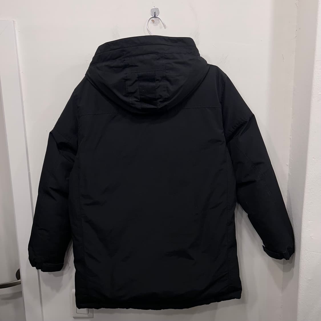 게스 덕다운 슬리브와펜 멀티포켓 후드 패딩 상품이미지5