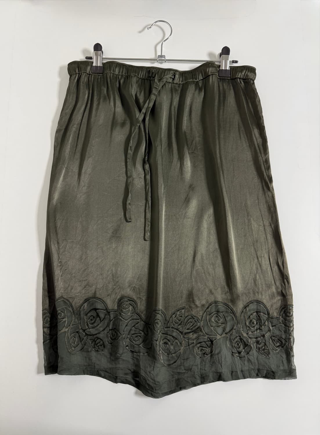 빈티지 실크 비스코스 소재 미디스커트 다크카키 르네상스 페어리 상품이미지1