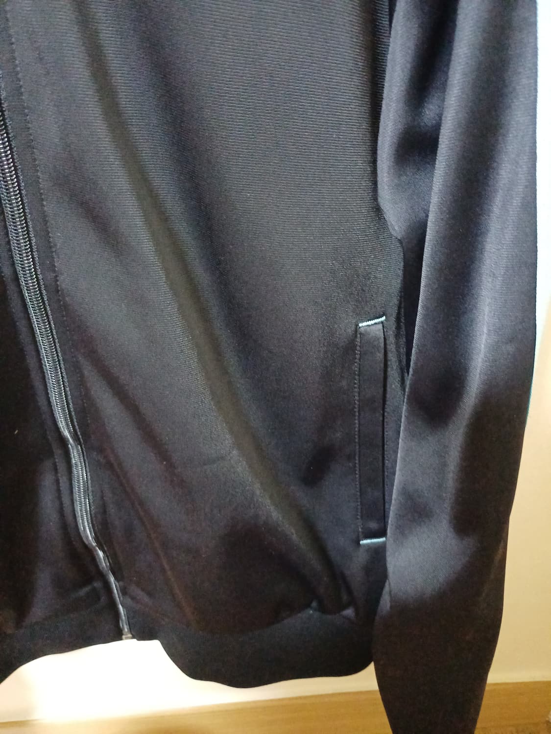 아디다스 시나모롤 트랙탑 져지 곤하 상품이미지4