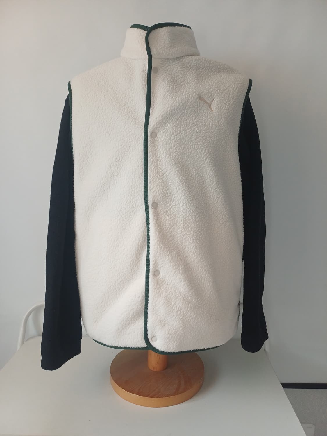 푸마 클래식 쉐르파 베스트 (L/100~105) - 상태 최상 상품이미지1