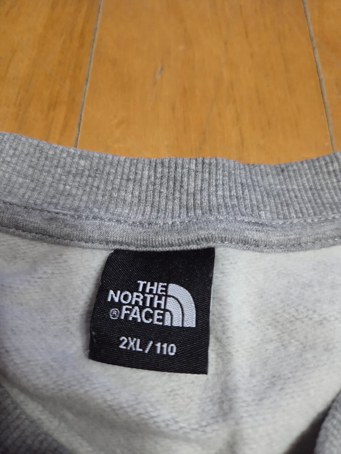 노스페이스 그레이 맨투맨 2XL/110 상품이미지2