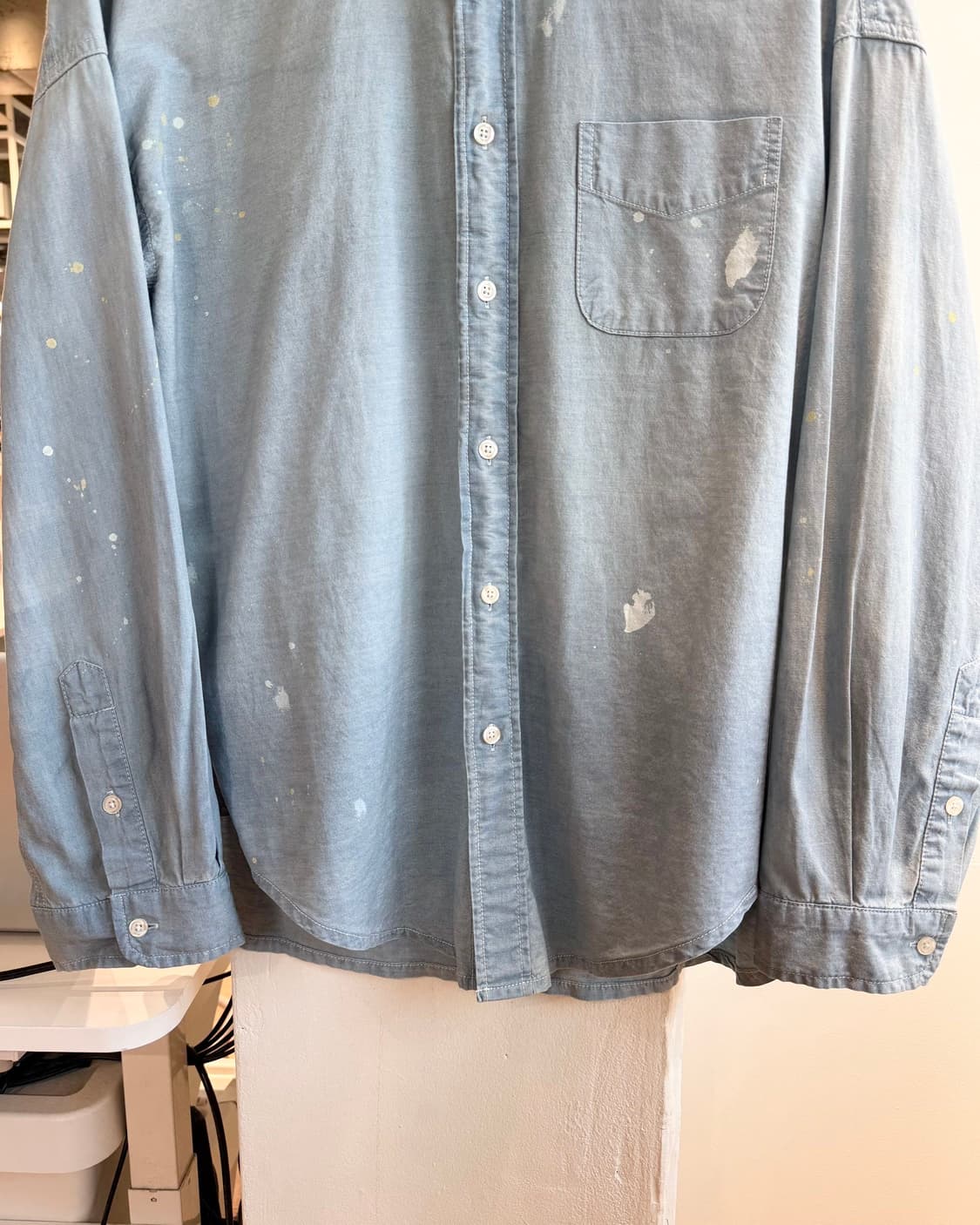 r13 데님 페인트 스플래터 샴브레이 셔츠 상품이미지6