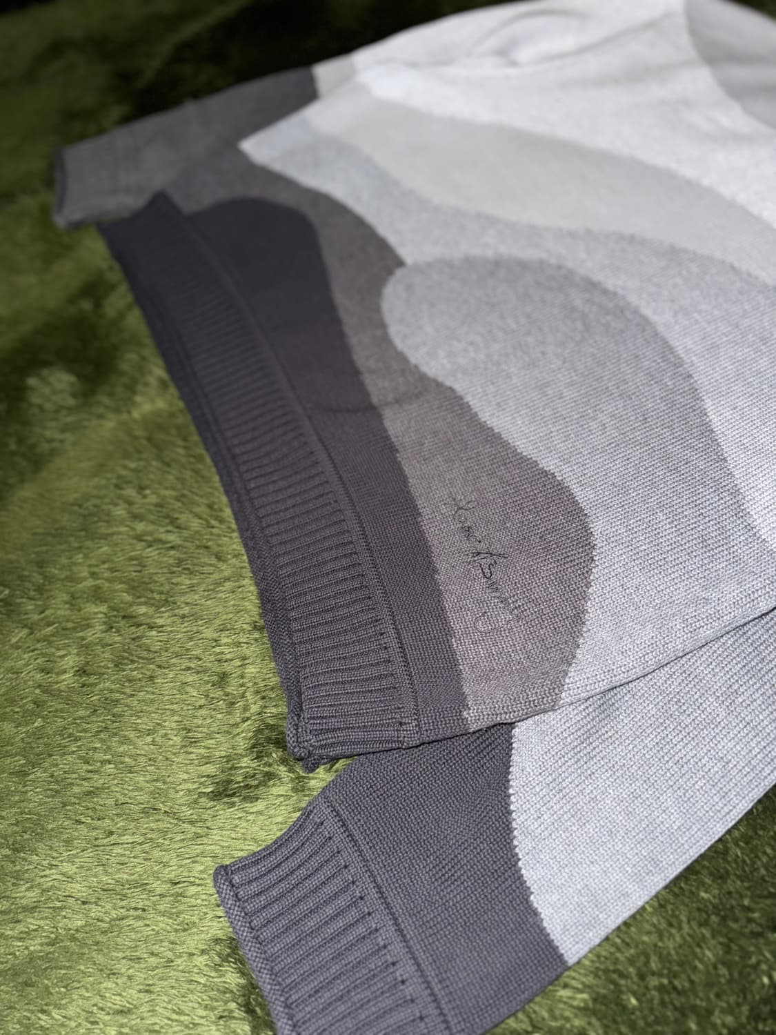 [XL] 하우스 오브 써니 웨이브 엠브로더리 로고 하이넥 니트 상품이미지3