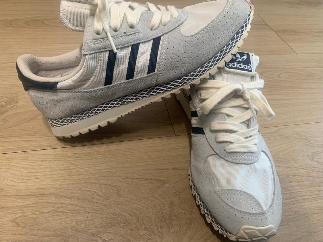 아디다스 시티마라톤 사이즈 260 판매 합니다 상품이미지6