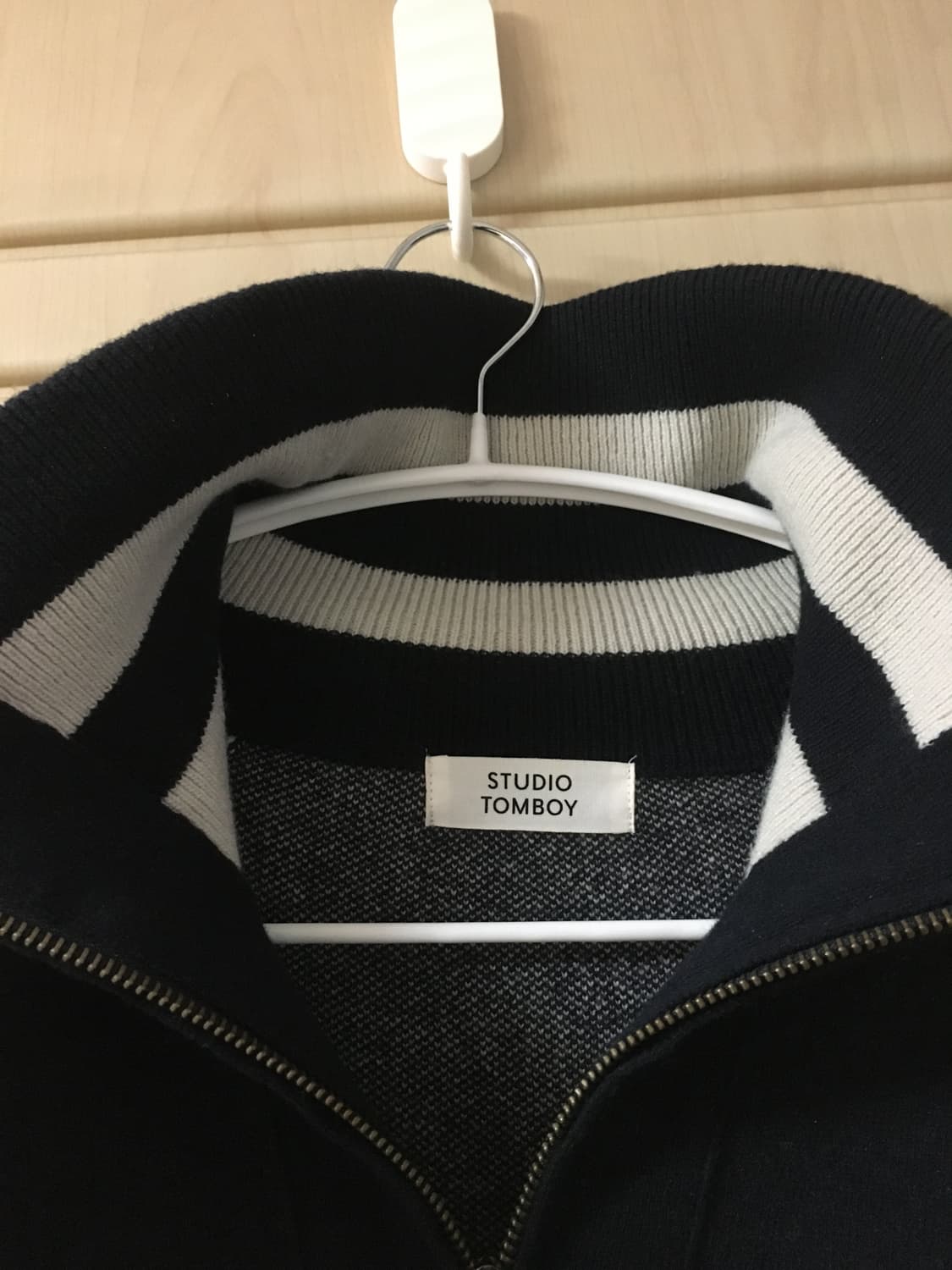 스튜디오 톰보이 집업 상품이미지2