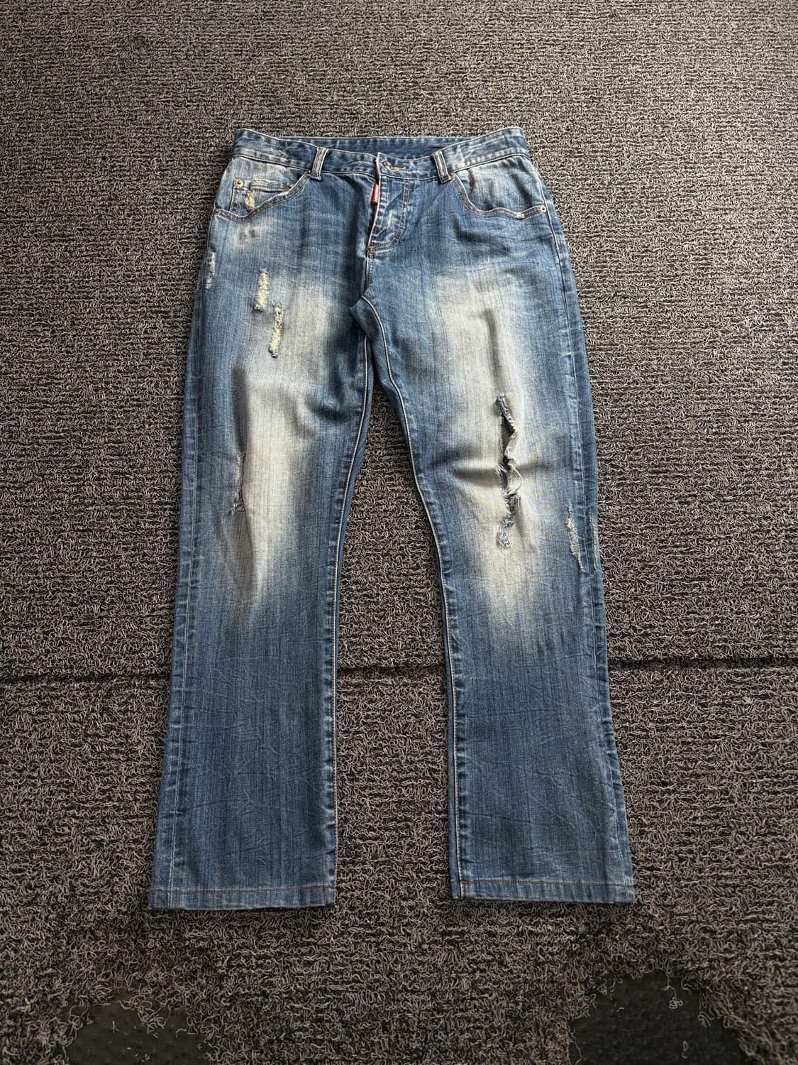 디스퀘어드2 자수로고 데미지 워싱 크롭 데님 팬츠 4080 상품이미지2