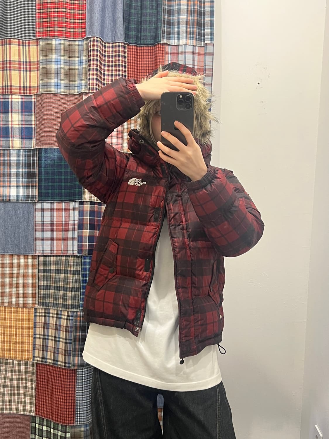 노스페이스 레드 체크 퀄팅 패딩 상품이미지2