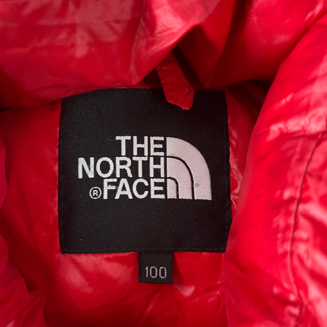 100 노스페이스 700 눕시 필파워 레드 패딩 상품이미지3