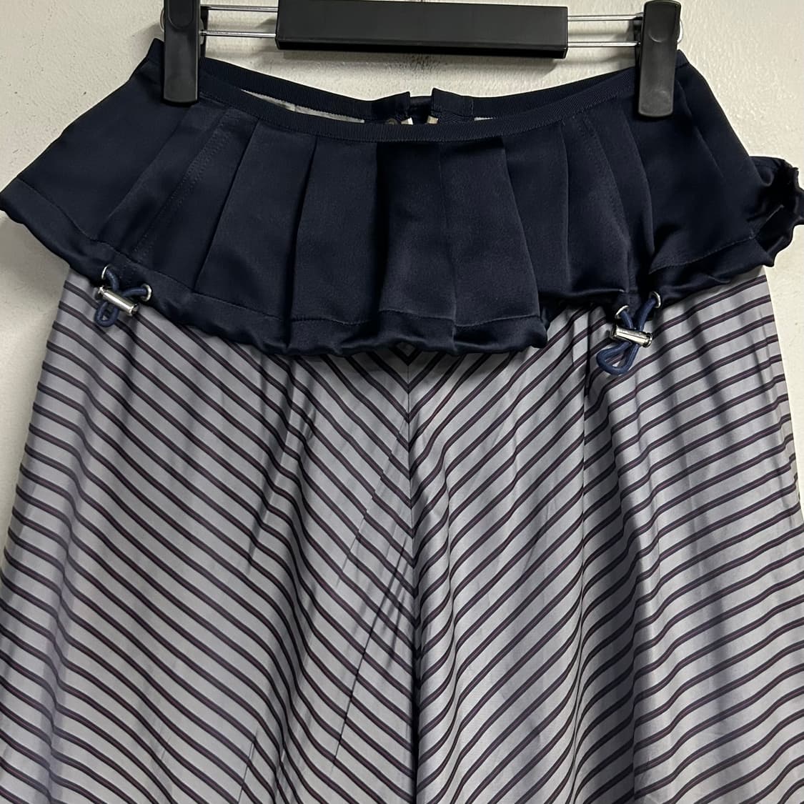 SACAI silk stripe skirt 상품이미지3