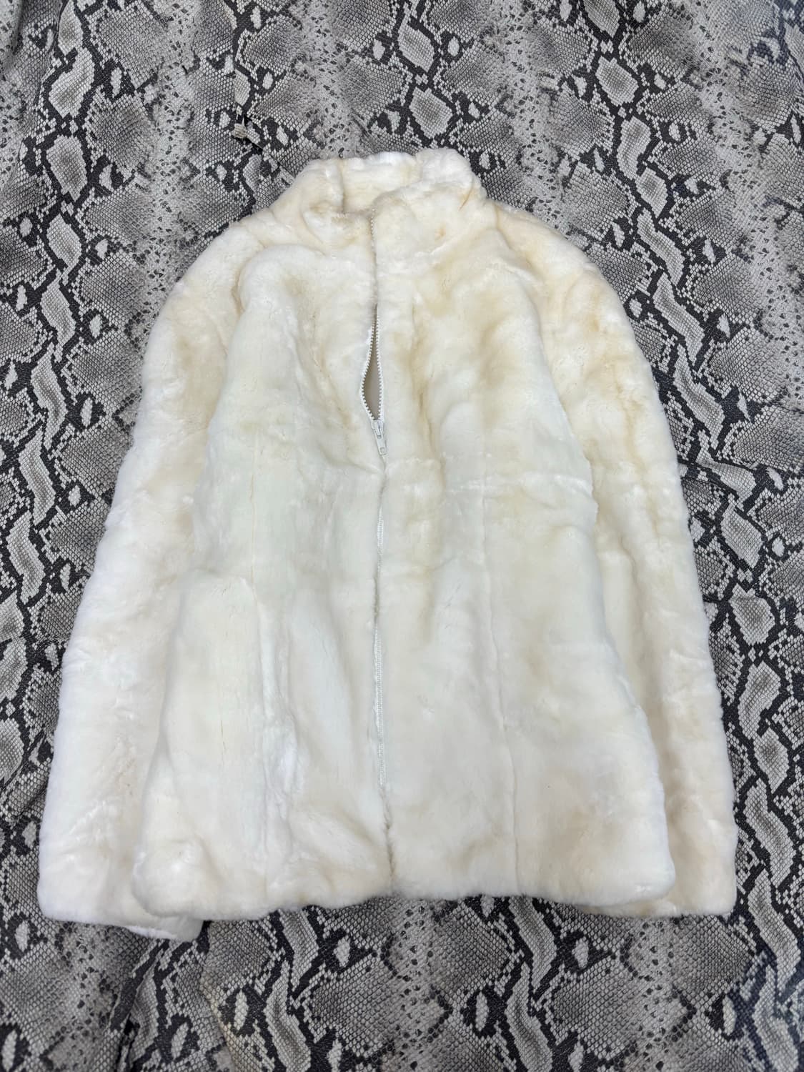 Y2K White&Ivory fleece Zip Up 상품이미지4