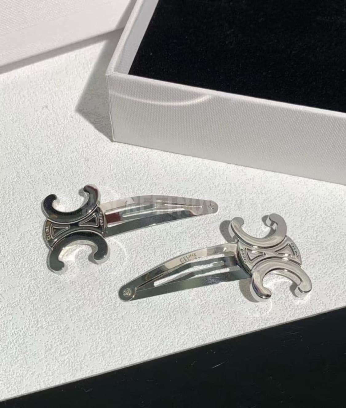 셀린느 트리옹페 헤어핀 1쌍 (2피스) 실버 상품이미지2