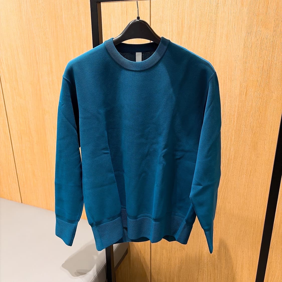 (정품/새상품) CFCL 남성 마린 블루 밀란 립 풀오버 상품이미지1