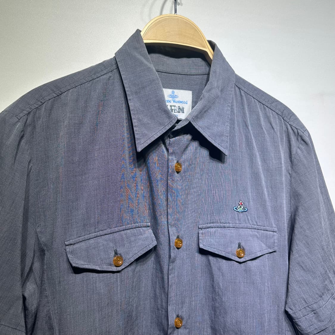 비비안 웨스트 우드 반팔셔츠 판매합니다 상품이미지2