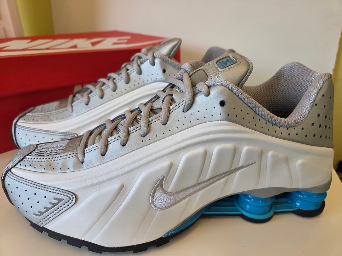 나이키 샥스 R4 HQ1988(새상품) 상품이미지3