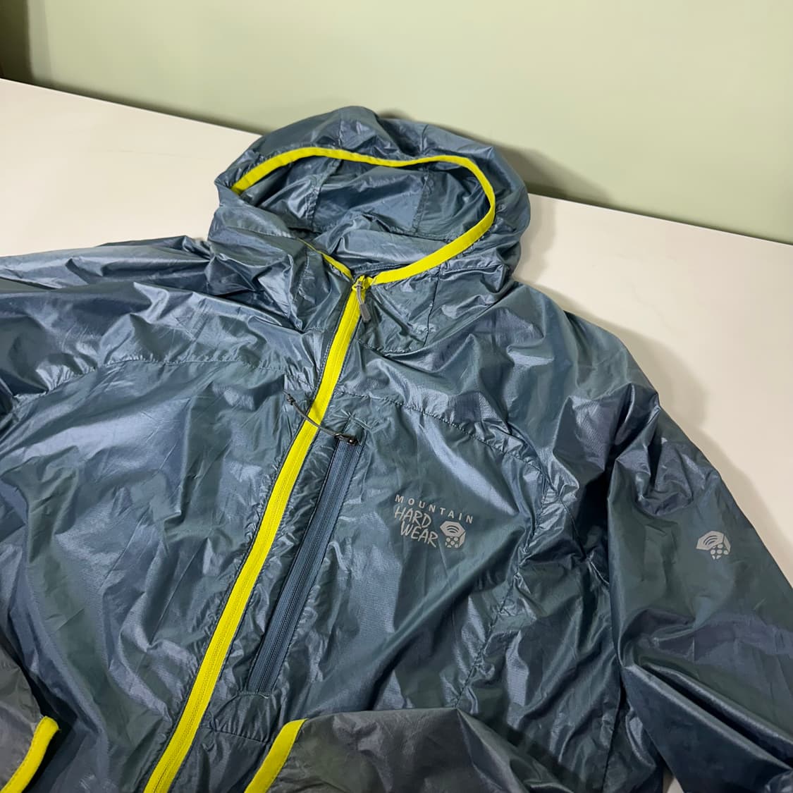 L 마운틴하드웨어 스카치메탈 후디 경량 바람막이 상품이미지1