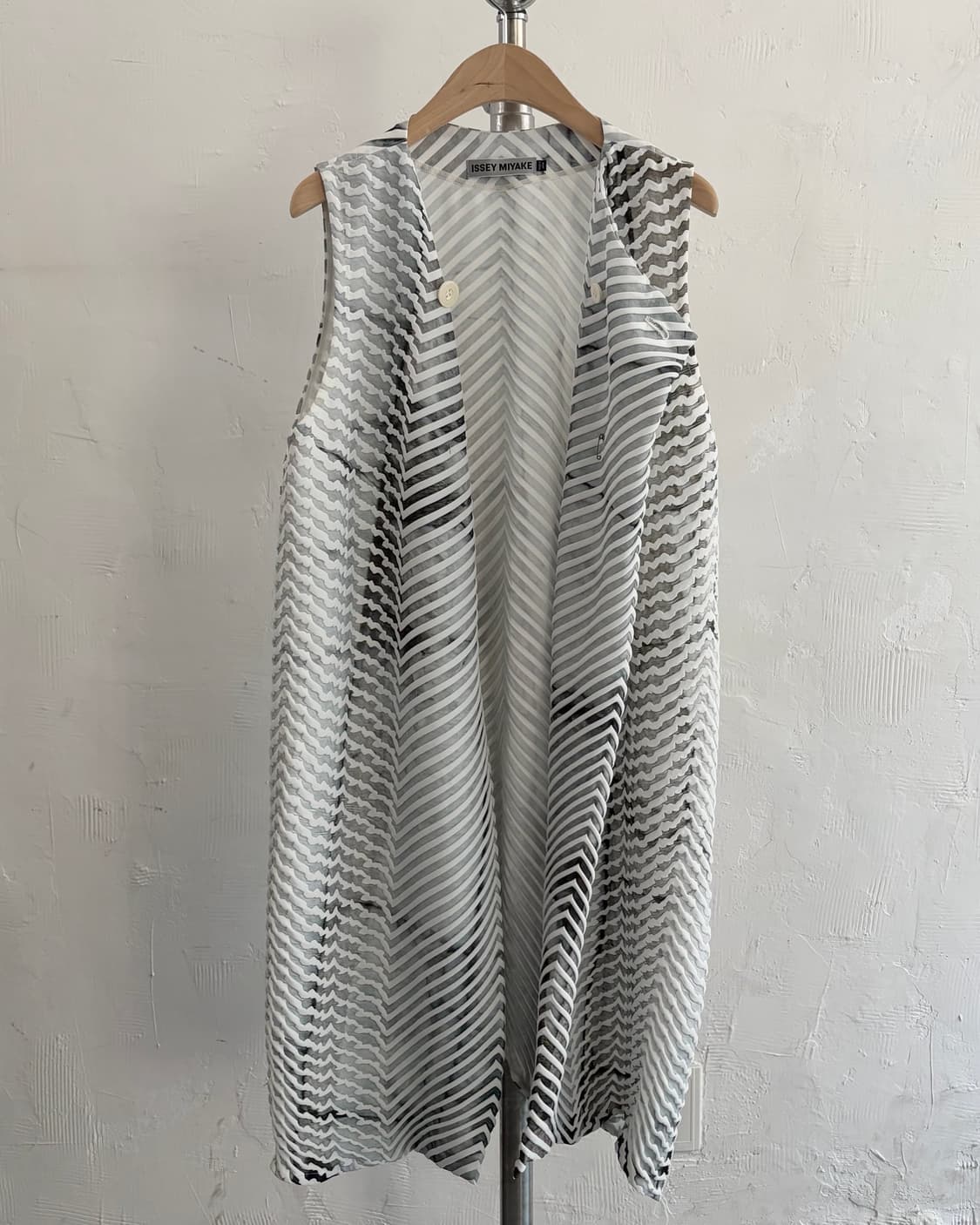 ISSEY MIYAKE 이세이미야케 화이트 플리츠 탑 상품이미지4