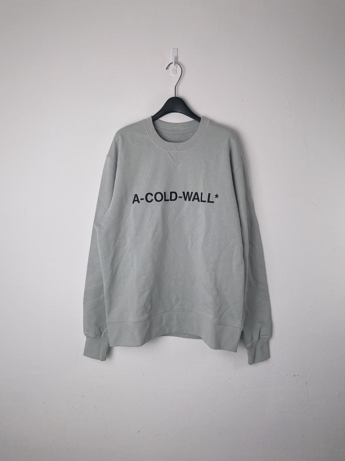 (정품/새상품) 어콜드월 그레이 에센셜 로고 맨투맨 상품이미지1