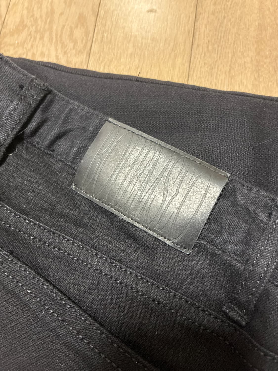 보헴서 미드라이즈 블랙 부츠컷 팬츠 m 상품이미지4