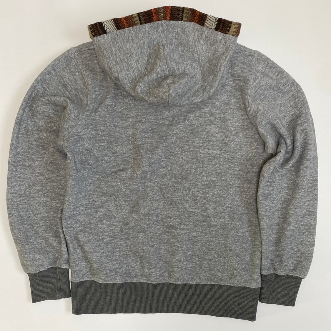 에스닉 포인트 배색 후드 티셔츠 상품이미지4