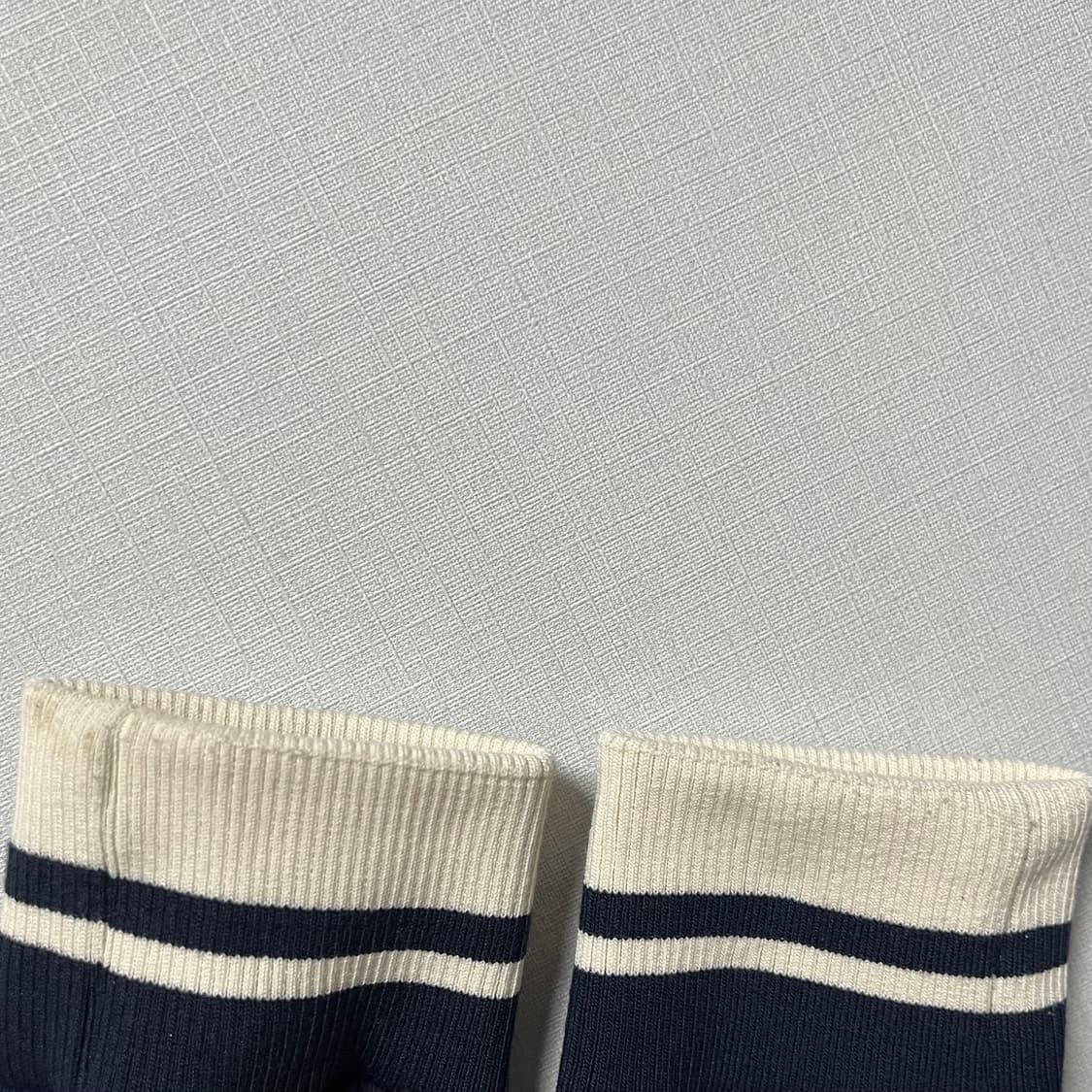 배드블러드 로고 크롭 집업 네이비 상품이미지7