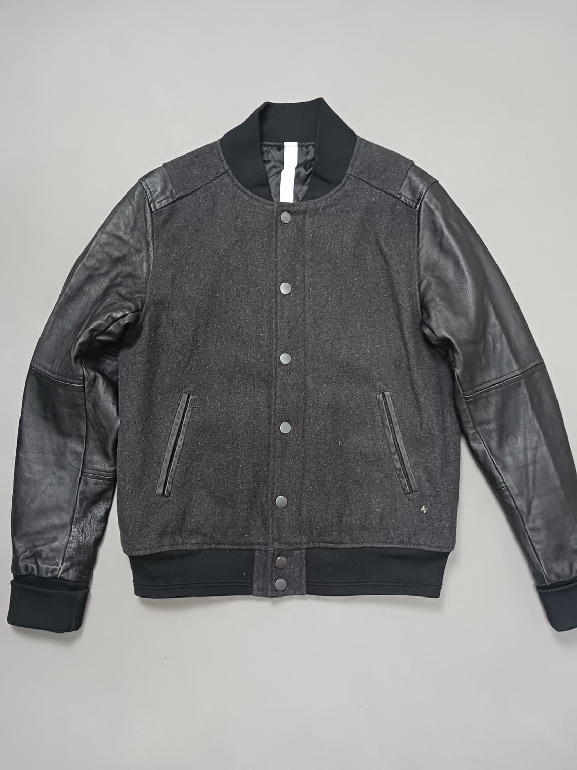 [L] 와이플러스세븐 pss9 Arise 스타디움 자켓 그레이 상품이미지1