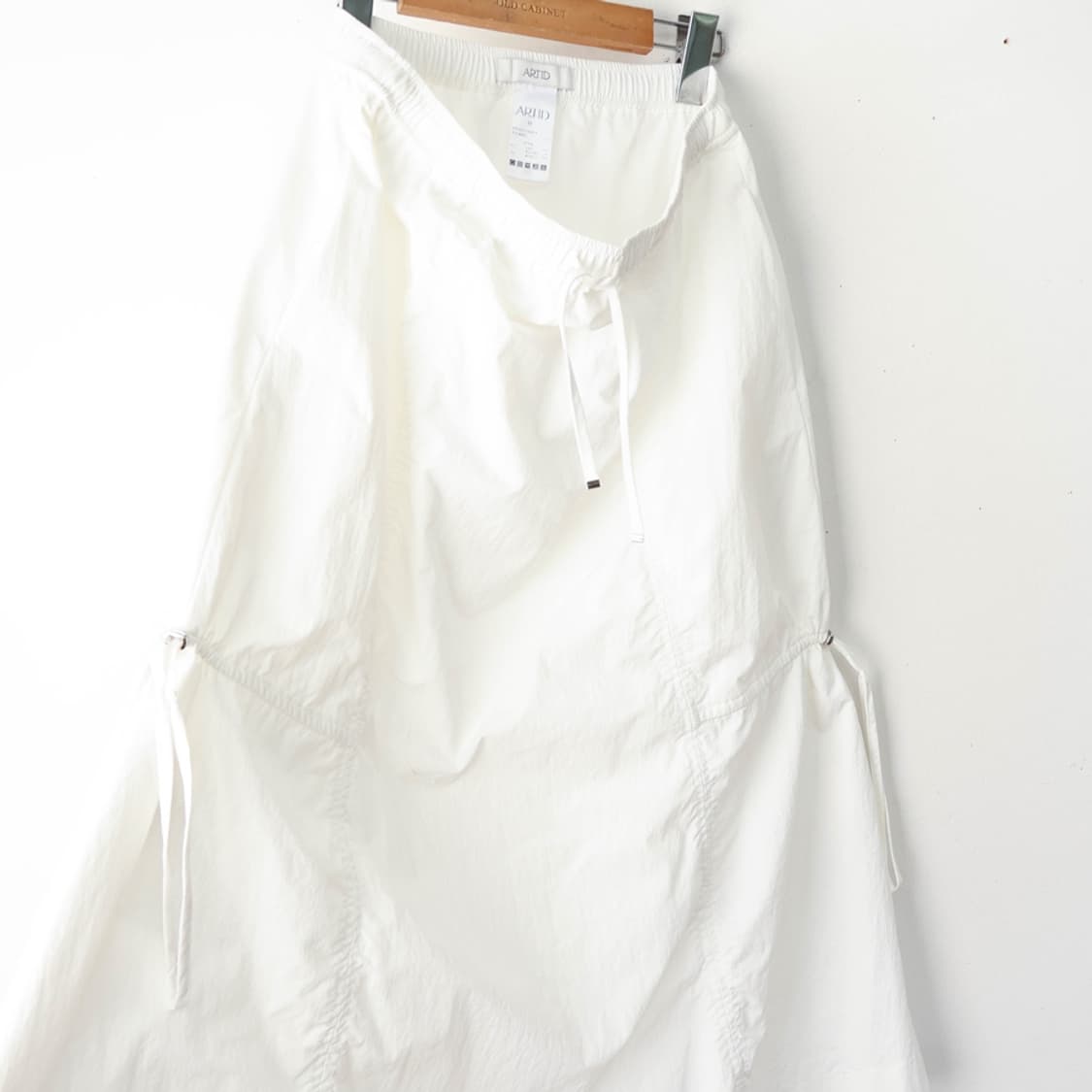 27/아티드 셔링 포인트 나일론 롱 스커트 상품이미지5