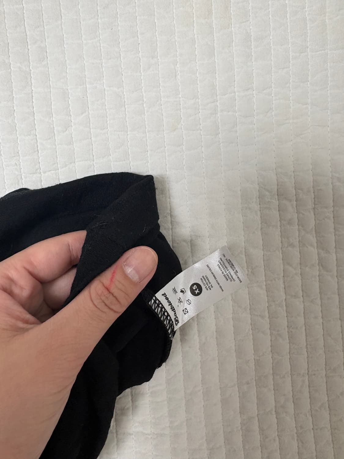 배드블러드 반팔티 블랙xs 상품이미지5