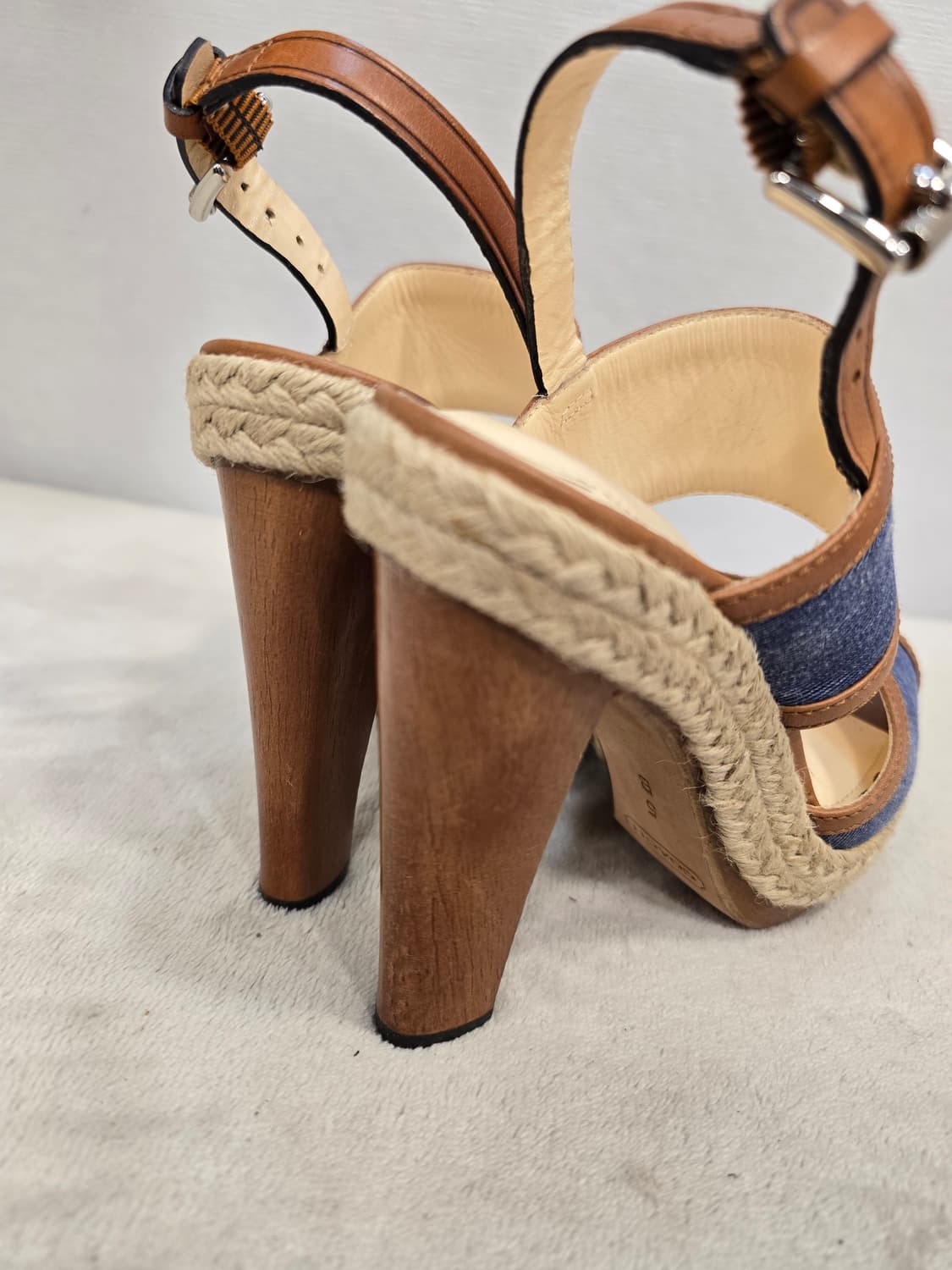 거의새거) 코치 데님 힐 샌들 225 상품이미지6