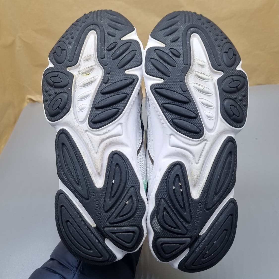 아디다스 오즈위고 민트 운동화245  상품이미지3