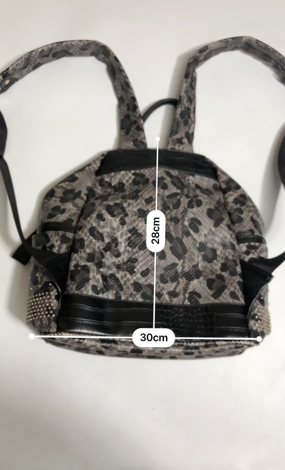 MCM 뱀피 스터드 백팩  상품이미지10