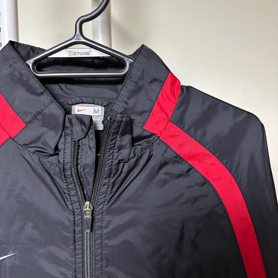 나이키 레드포인트 블랙 바람막이 상품이미지2