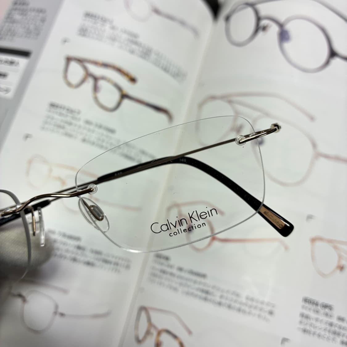 Calvin Klein 캘빈클라인 무테 골드 티타늄 일본 생산 안경 상품이미지2
