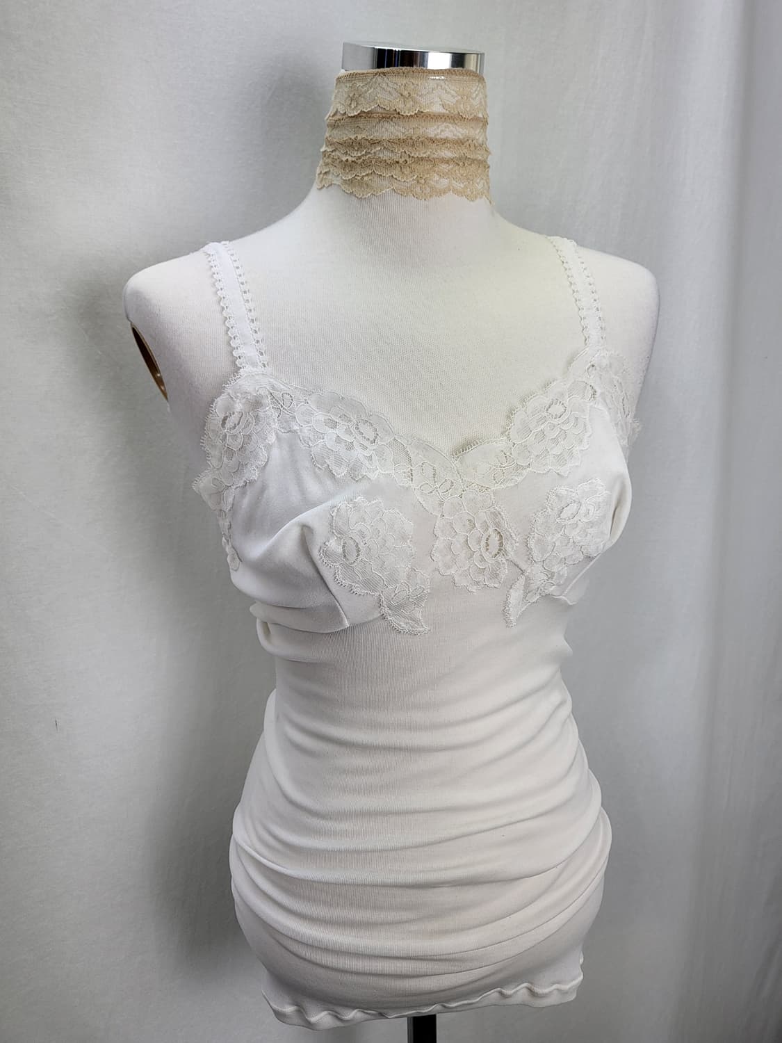 빈티지 플로럴 레이스 셔링 뷔스티에 나시 탑 상품이미지3