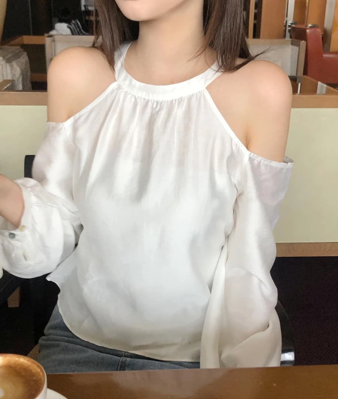 제니오 스완 홀터 블라우스 / 환승연애 현지 블라우스 상품이미지2