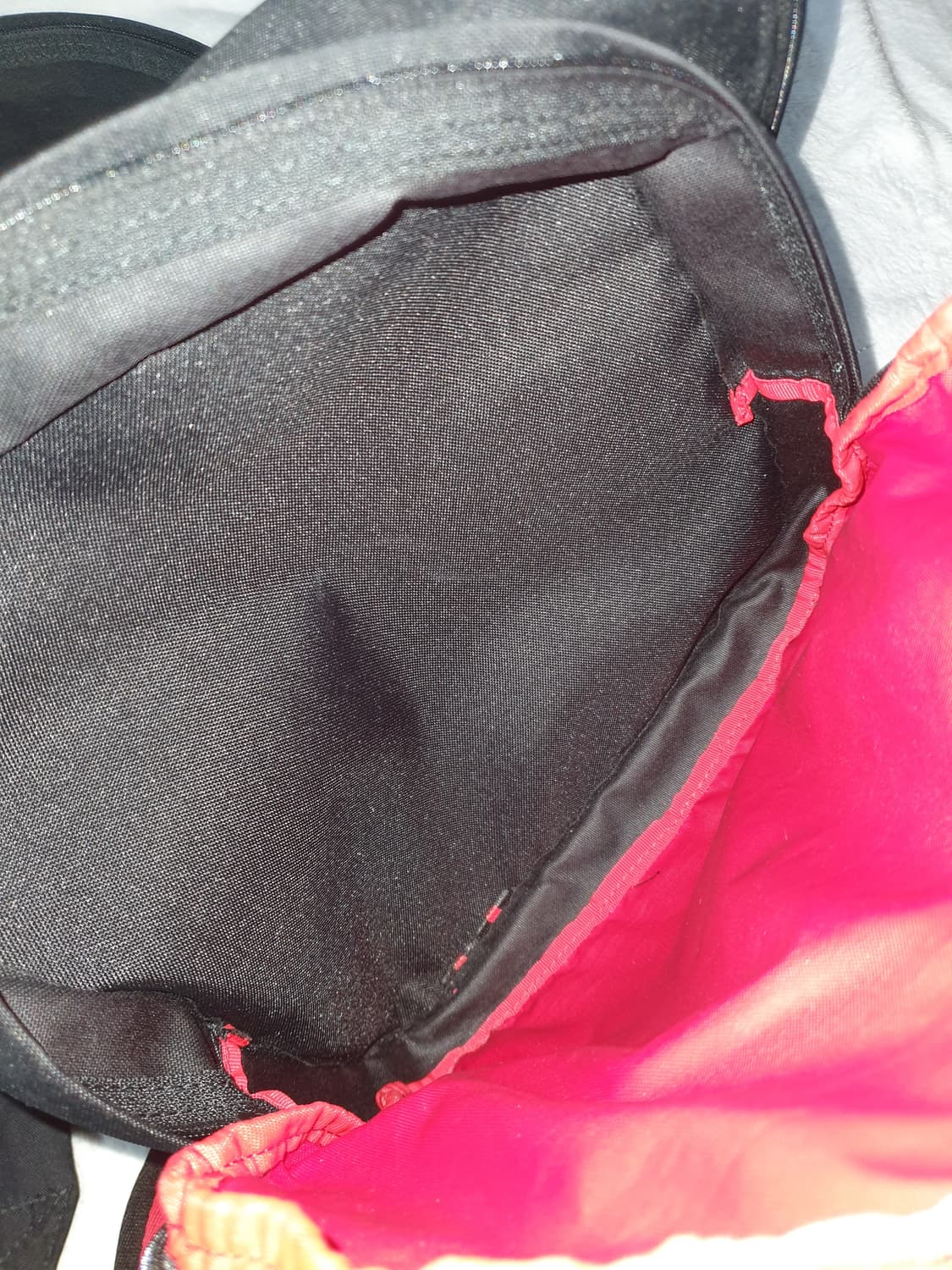 이스트팩X기묘한이야기 콜라보 백팩 .BK eastpak 상품이미지4