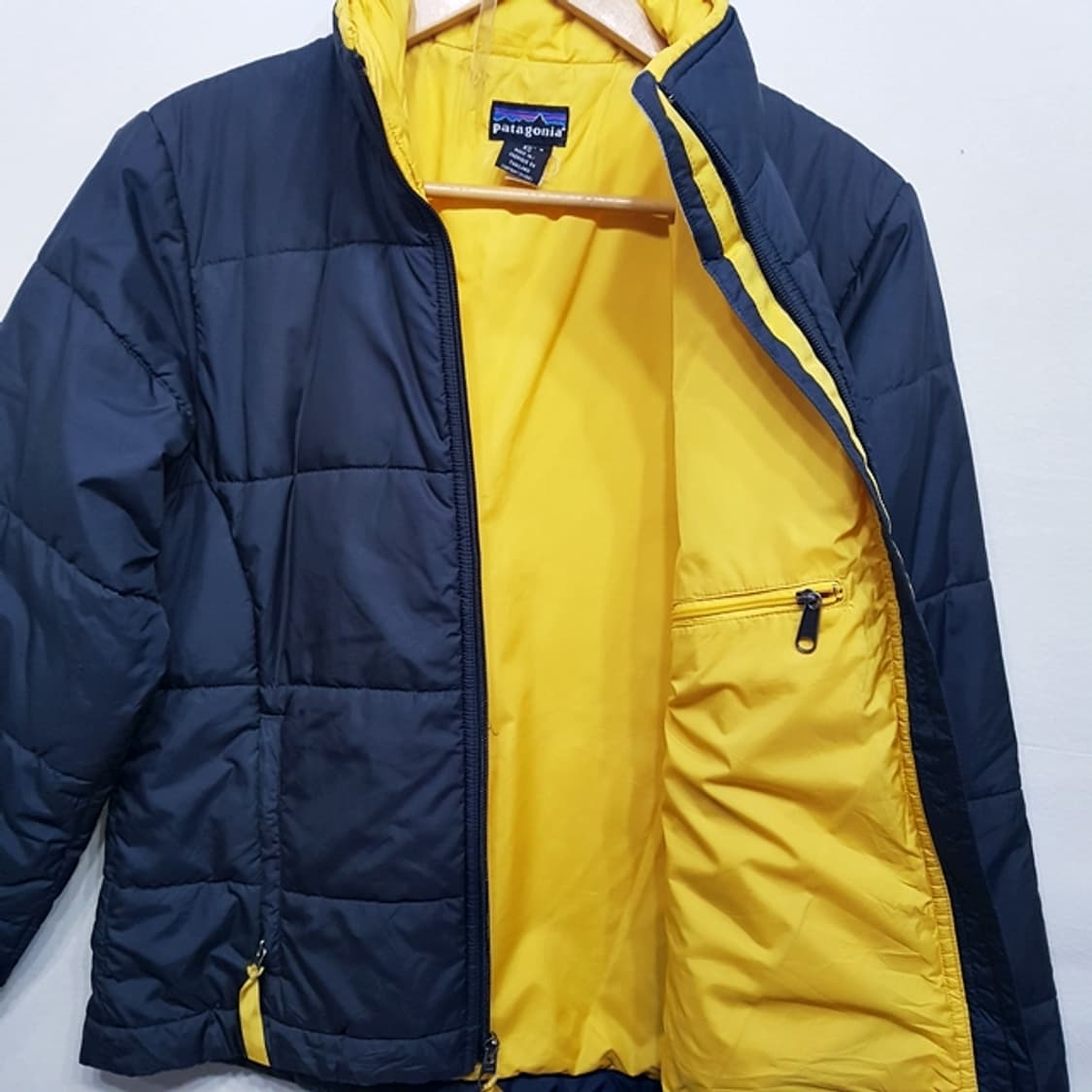 Patagonia 파타고니아 패딩 점퍼 차콜 상품이미지6