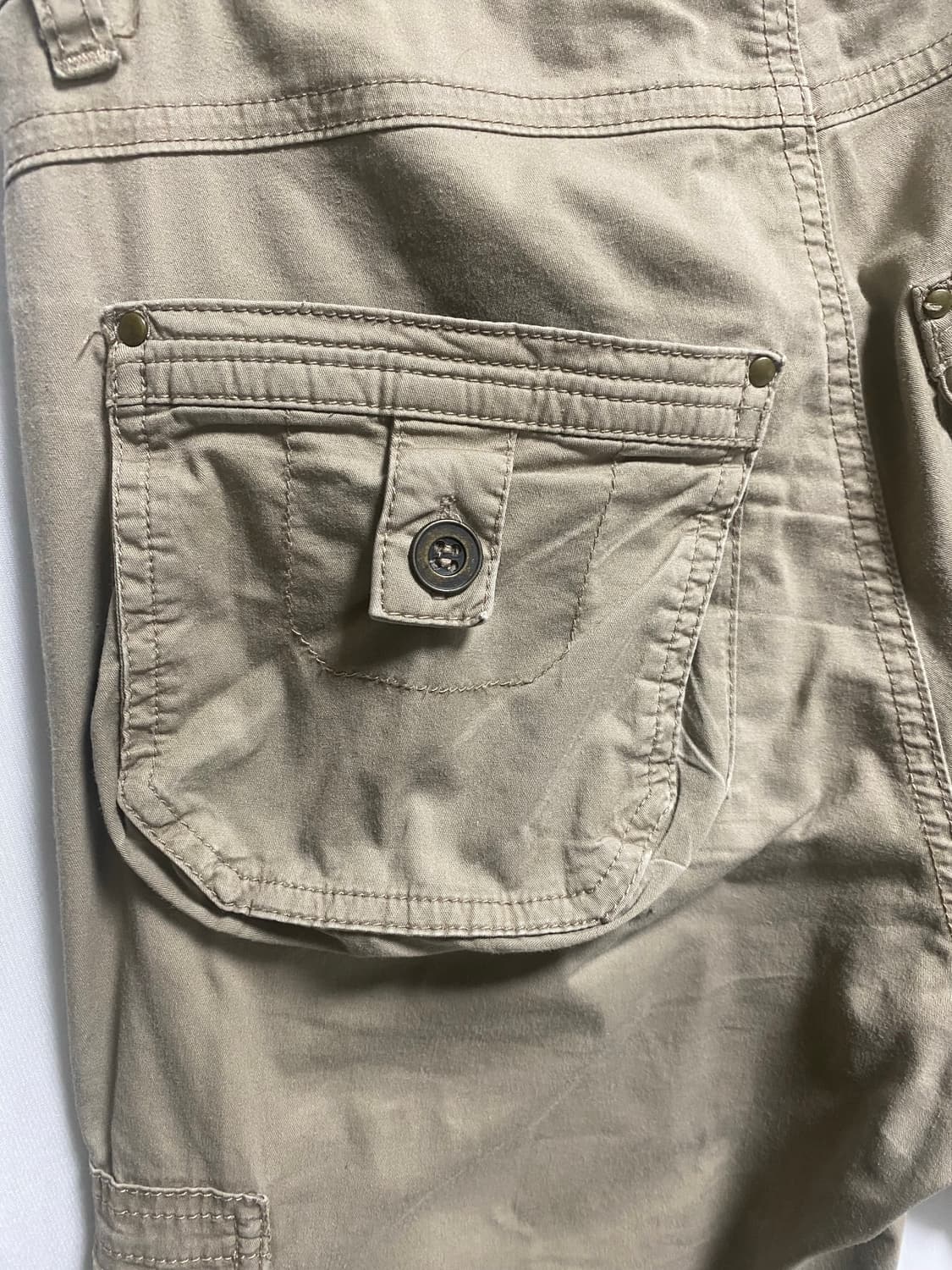 Pocket-detailed capri pants 상품이미지3