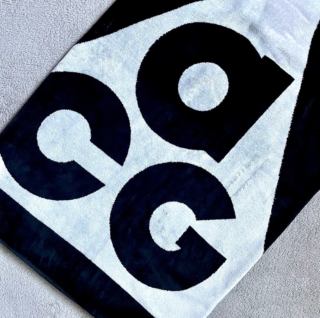 (새상품) 나이키 ACG 비치 타월 비치 타올 수건 블랙 상품이미지3