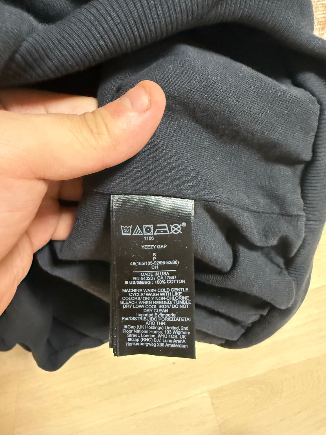 이지 갭 엔지니어드 바이 발렌시아가 도브 후드 워시드블랙 S 상품이미지4